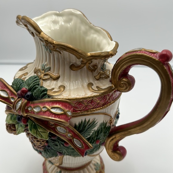 Fitz and Floyd Classic Christmas Pitcher with Bow Holly Berries and Pine Cones - Picture 13 of 16